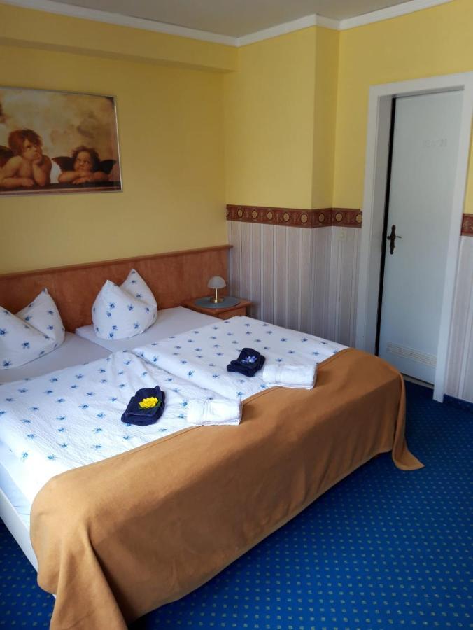 Hotel Zur Altstadt Целле Екстер'єр фото