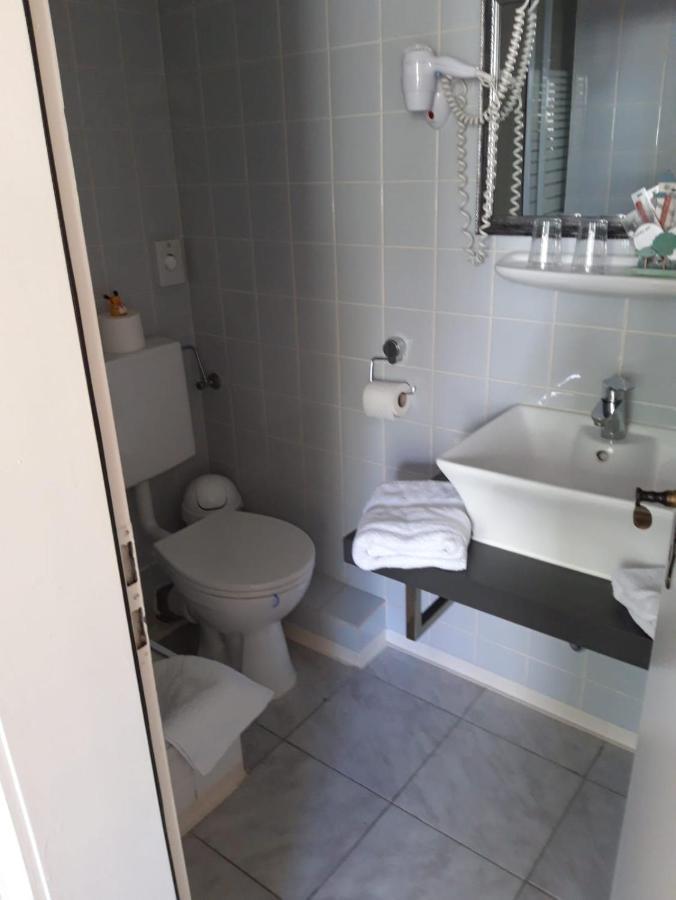 Hotel Zur Altstadt Целле Екстер'єр фото